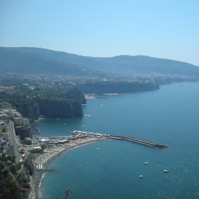 sorrento holiday rentals, villas and apartments to rent in amalfi