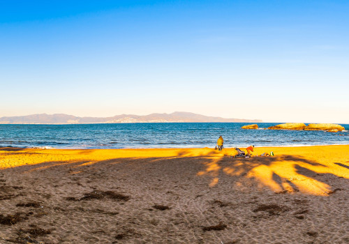 L'Escala beach, bay of roses