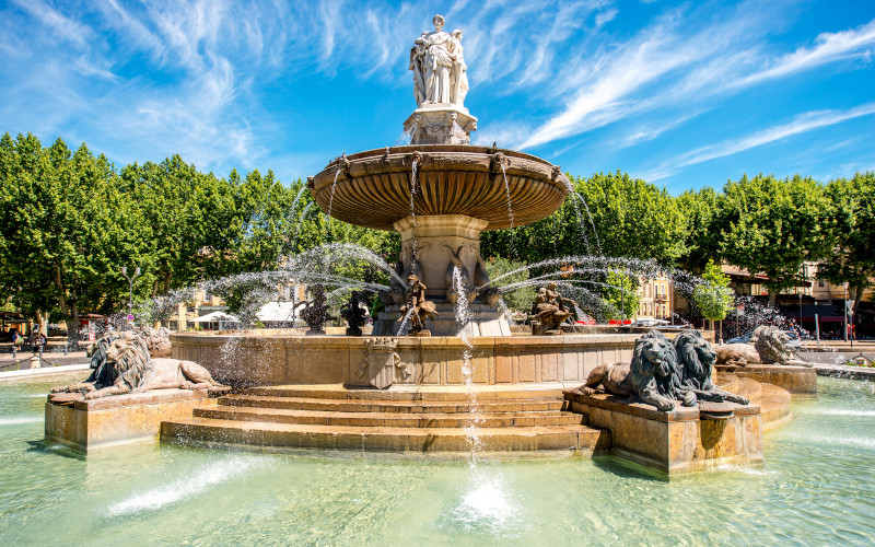 aix-en-provence fountain de la rotonde