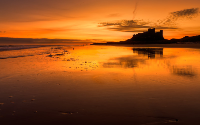 bamburgh castle sunset northumberland