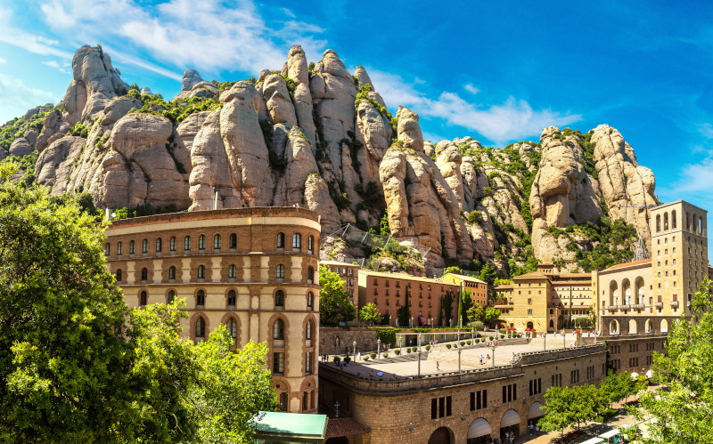 santa maria de montserat abbey