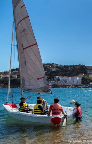 Sant Feliu de Guixols sailing Sant Feliu de Guixols holiday rentals, villas to rent